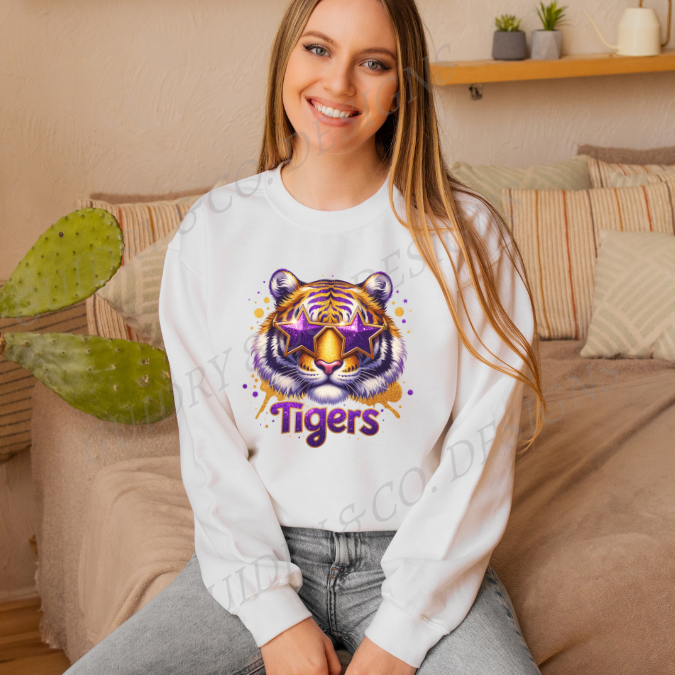 Tiger Bling Star Gildan Sweatshirt