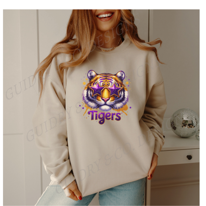 Tiger Bling Star Gildan Sweatshirt